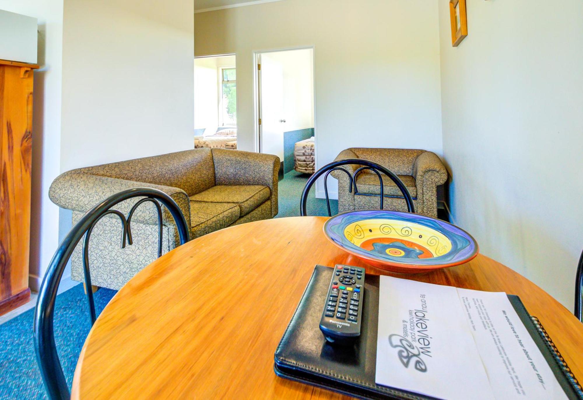 Te Anau Lakeview Holiday Park & Motels Экстерьер фото
