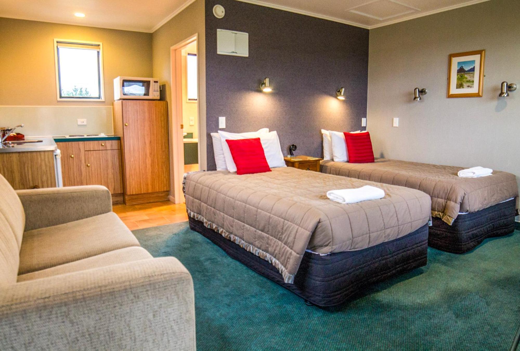Te Anau Lakeview Holiday Park & Motels Экстерьер фото